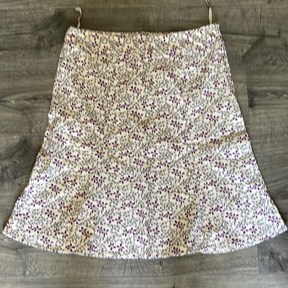 Cream and purple floral print skirt